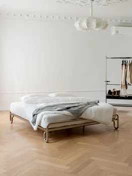 Okolju prijazno formaldehida-prosto posteljo/nerjaveče jeklo minimalističen sodobne majhno stanovanje brez posteljo glavo