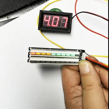 LED zaslon litijeva baterija, vklop, prikaz modul B10RYGB 10-segment 4 barvni digitalni cev Napetost lightbar 3.2 Proti 3,7 V 2